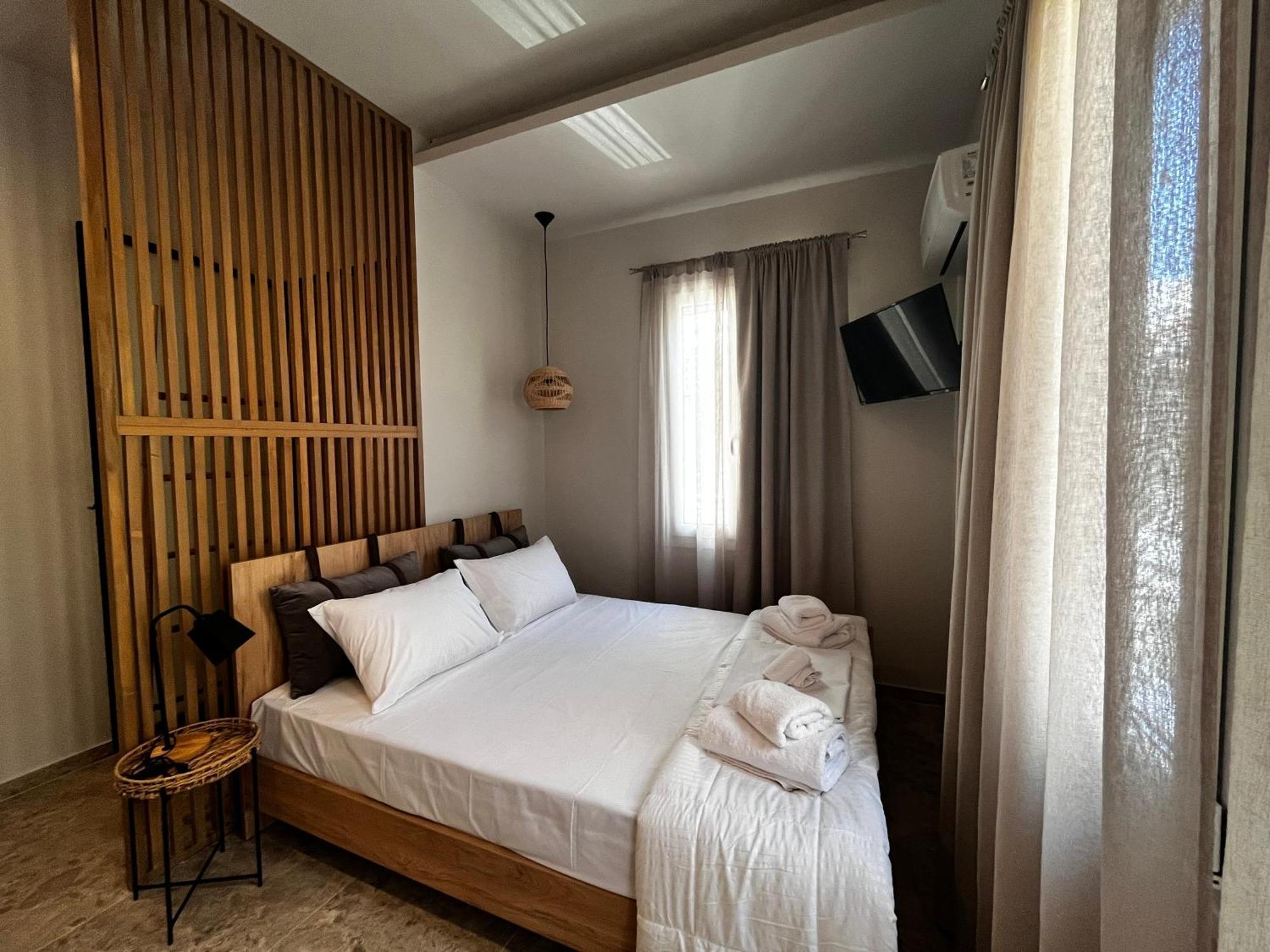 Orfeas Luxury Rooms & Studio Skopelos Exterior foto